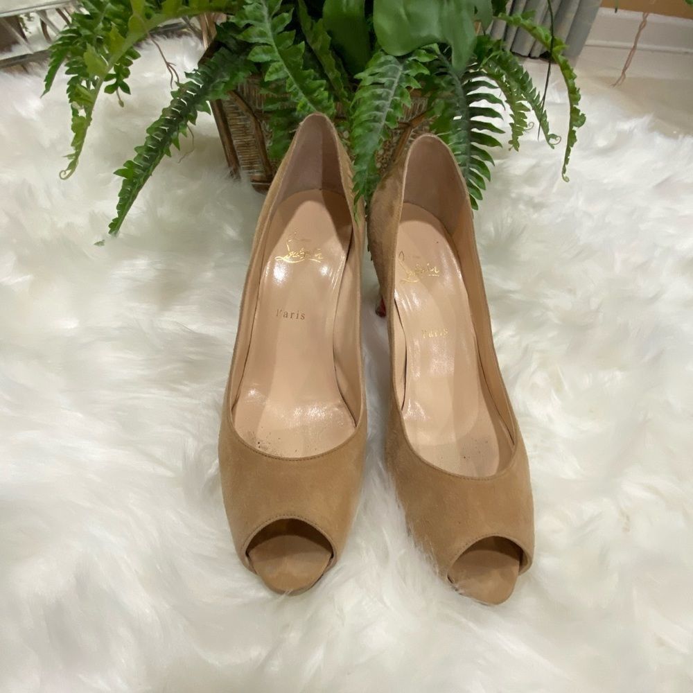 Christian Louboutin red bottom/ suede color